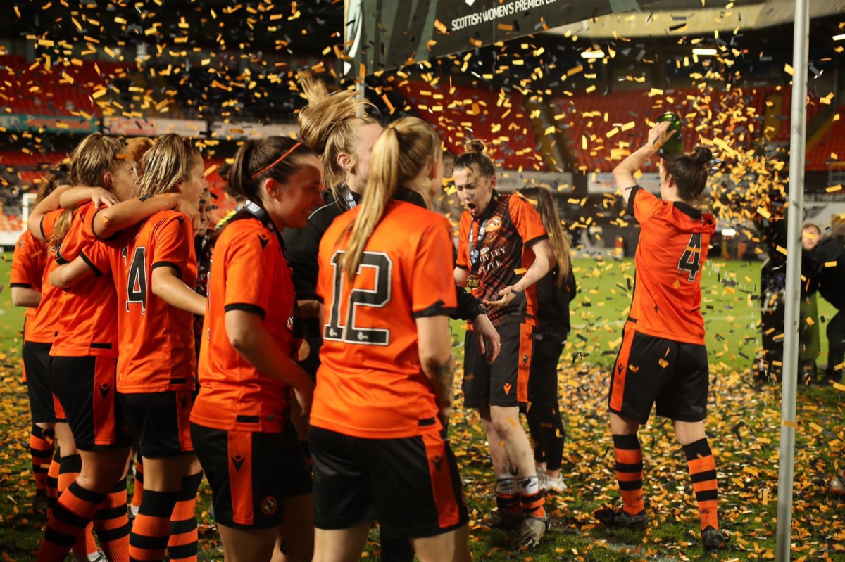 Dundee United Women's team celebrated their SWPL2 title win in April